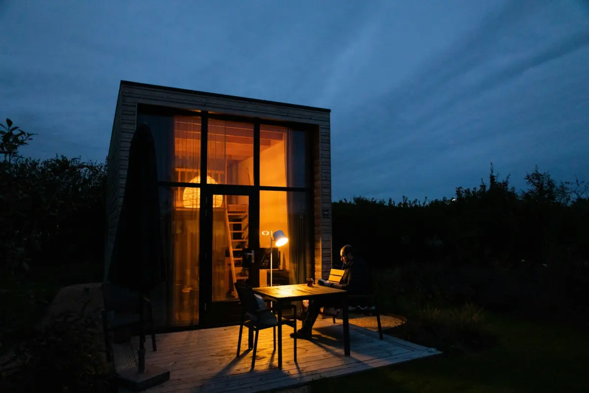 Noodstroom tiny house Flevoland: off-grid opties 2026
